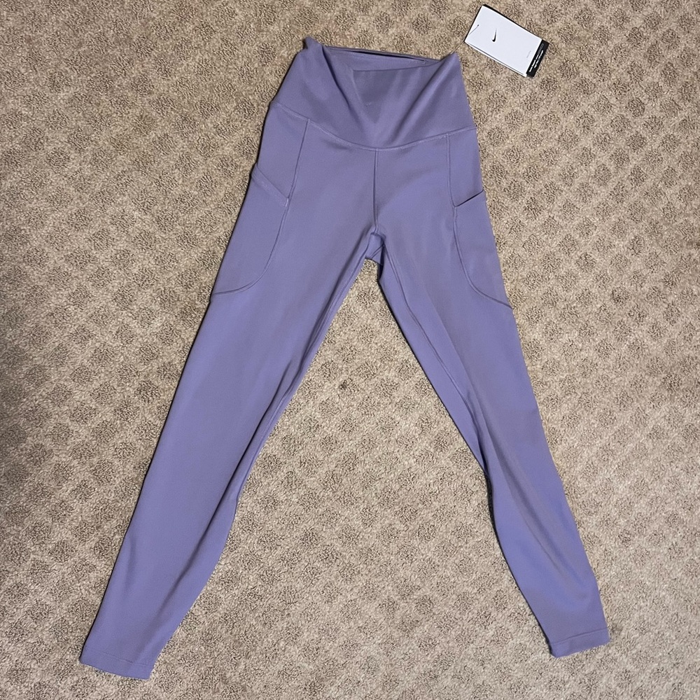 NWT Nike Women's One High-Waisted 7/8 Leggings with Pockets